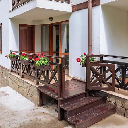 Apartment луксозен - 