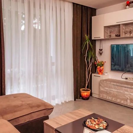 Apartment луксозен - 